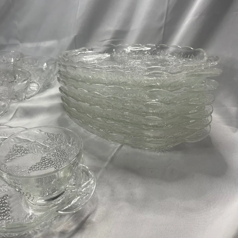 Vintage Glass Harvest Grape‎ Snack Set 14pc Clear Pressed Glass Plates and Cups